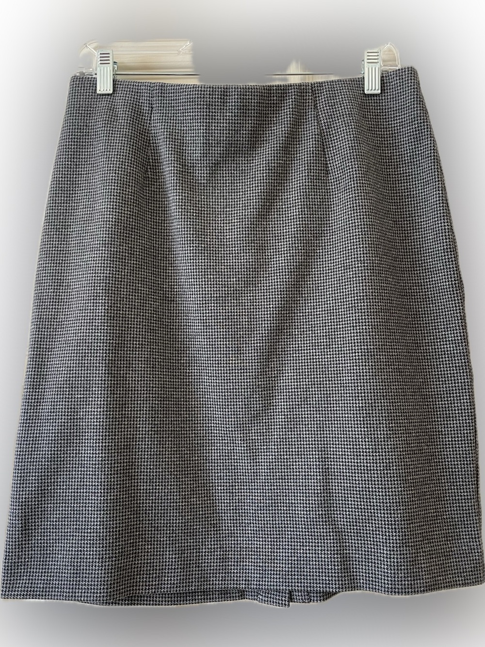 J. Jill Gray Houndstooth Pencil Skirt with Back Pleat